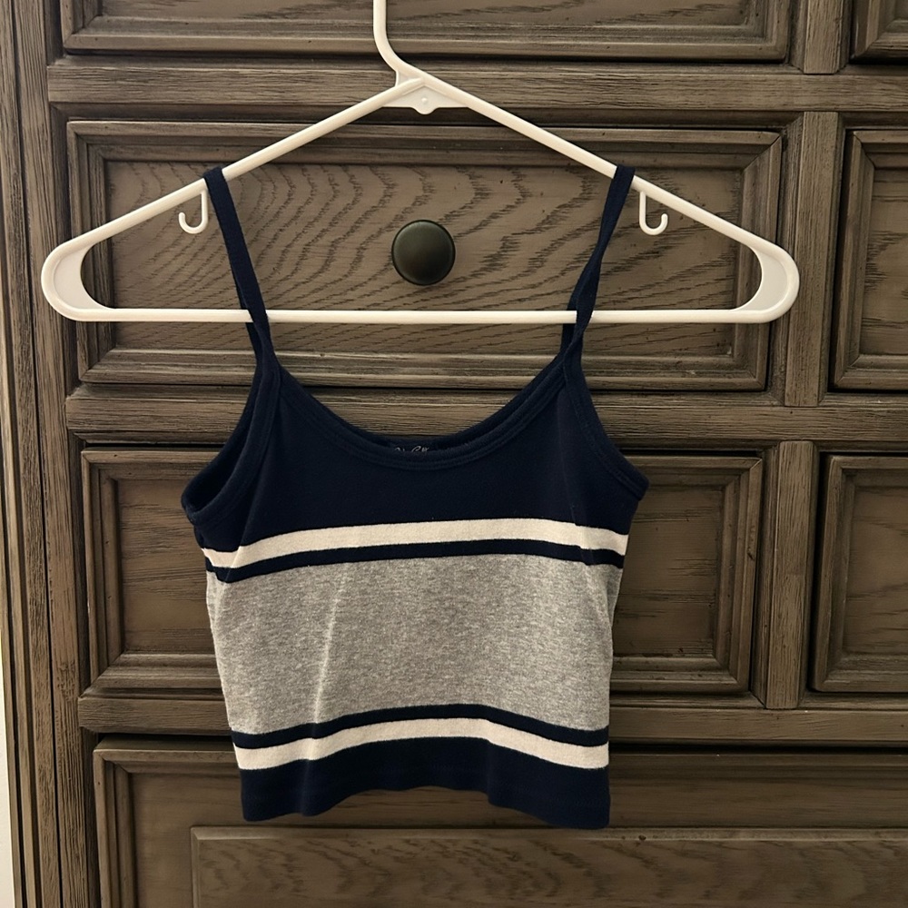 PacSun crop top
